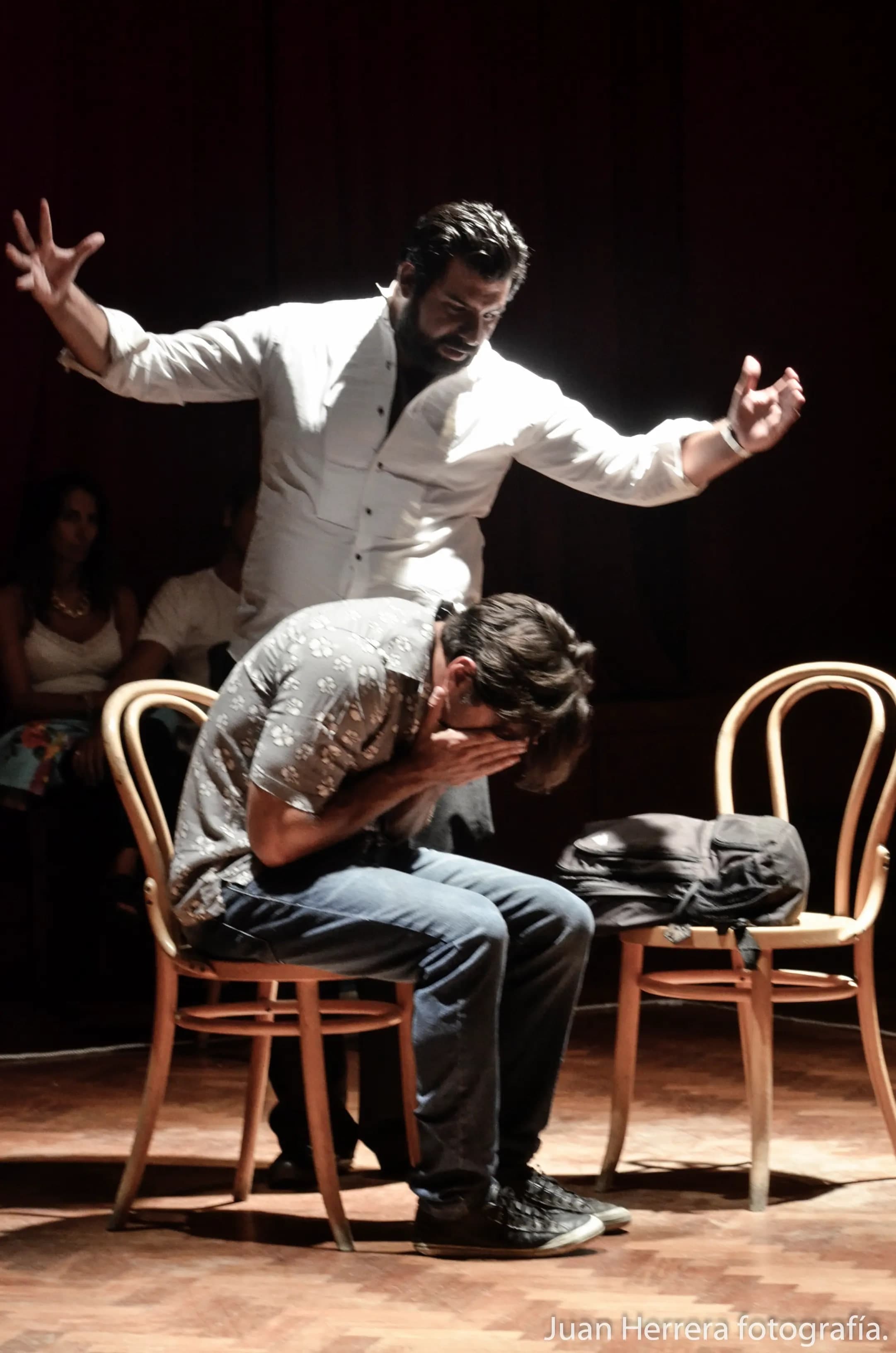 Alumnos de teatro en acción Actor en Buenos Aires
