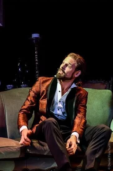 Interpretación teatral de nuestros alumnos Actor frente a la cámara